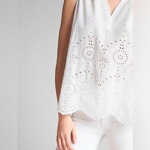 Gap Eyelet Scallop V Neck Sleeveless Blouse Top Shirt White Cotton Flowy Medium